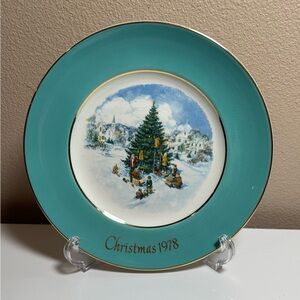 1978 SIXTH EDITION Enoch Wedgwood Avon Vintage Christmas Plate